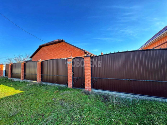 Продам дом, Колхозная ул, 1, Курганинск г, 0 км от города