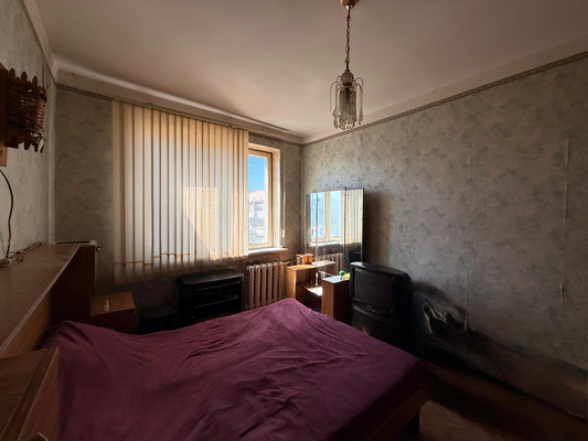 Продам двухкомнатную (2-комн.) квартиру, Киримова ул, 138, Нальчик г
