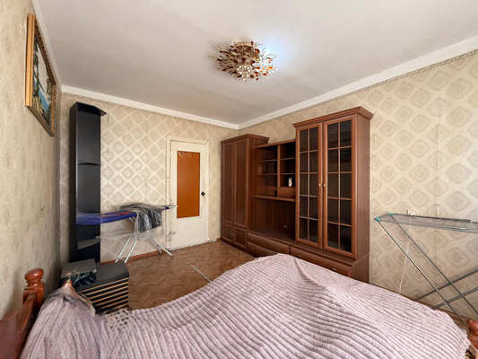 Продам двухкомнатную (2-комн.) квартиру, Киримова ул, 138, Нальчик г