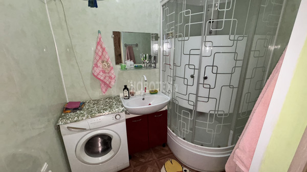 Сдам двухкомнатную (2-комн.) квартиру, Революционная ул, 102, Крымск г