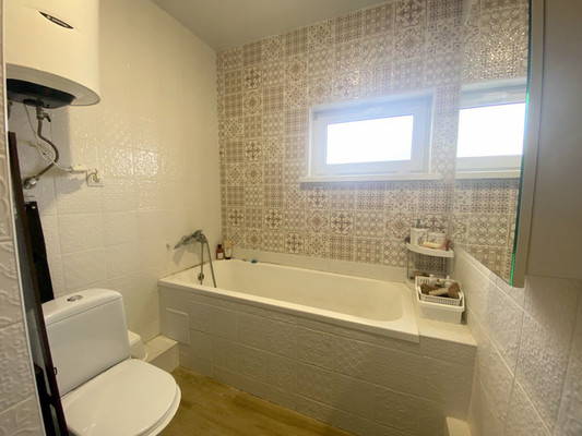 Продам гостиницу 350 м2, Майора Жукова ул, 37, Витязево с