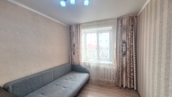 Продам двухкомнатную (2-комн.) квартиру, Карла Маркса ул, 24, Ишим г