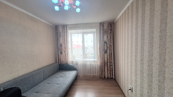 Продам двухкомнатную (2-комн.) квартиру, Карла Маркса ул, 24, Ишим г
