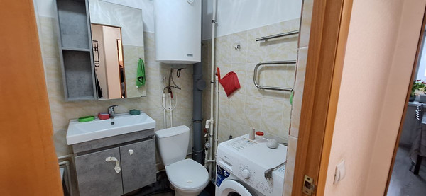 Продам однокомнатную (1-комн.) квартиру, Малая Садовая ул, 101, Ишим г