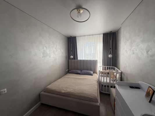 Продам двухкомнатную (2-комн.) квартиру, Бородина ул, 59В, Симферополь г