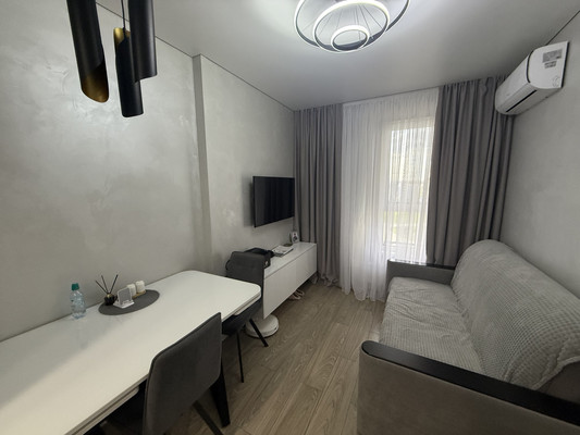 Продам двухкомнатную (2-комн.) квартиру, Бородина ул, 59В, Симферополь г