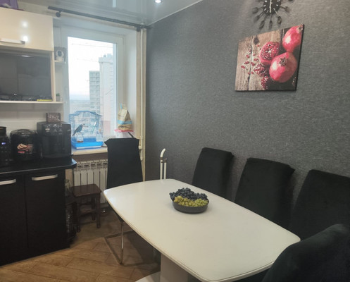 Продам многокомнатную квартиру, Грэсовская ул, 2, Грэсовский пгт