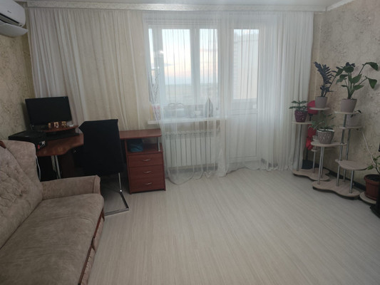 Продам многокомнатную квартиру, Грэсовская ул, 2, Грэсовский пгт