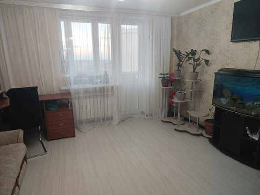 Продам многокомнатную квартиру, Грэсовская ул, 2, Грэсовский пгт