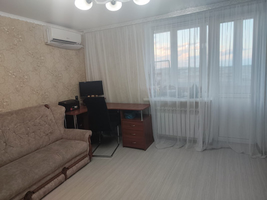 Продам многокомнатную квартиру, Грэсовская ул, 2, Грэсовский пгт