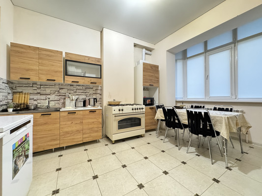 Продам двухкомнатную (2-комн.) квартиру, Каменская ул, 33А, Шалушка с