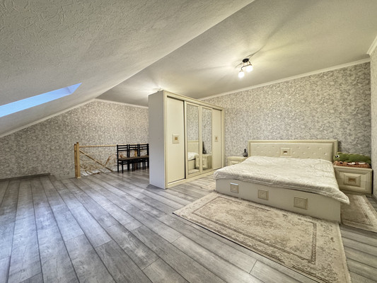 Продам двухкомнатную (2-комн.) квартиру, Каменская ул, 33А, Шалушка с