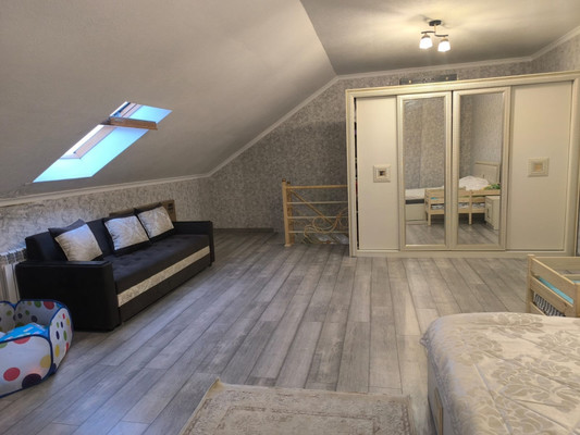 Продам двухкомнатную (2-комн.) квартиру, Каменская ул, 33А, Шалушка с