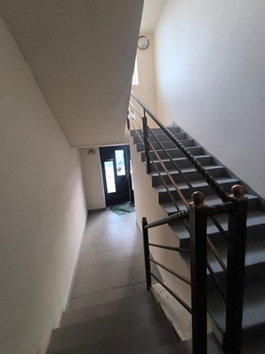 Продам двухкомнатную (2-комн.) квартиру, Каменская ул, 33А, Шалушка с