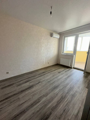Продам двухкомнатную (2-комн.) квартиру, Адмиралтейский б-р, 3к2, Краснодар г
