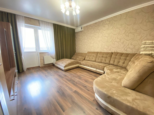 Продам двухкомнатную (2-комн.) квартиру, Морская ул, 45, Краснодар г