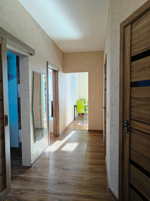 Продам двухкомнатную (2-комн.) квартиру, им. Яна Полуяна ул, 39, Краснодар г