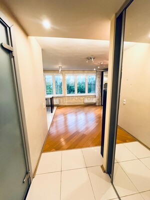 Продам однокомнатную (1-комн.) квартиру, Винокурова ул, 12к4, Москва г