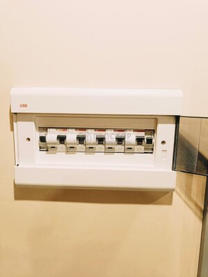 Продам однокомнатную (1-комн.) квартиру, Винокурова ул, 12к4, Москва г