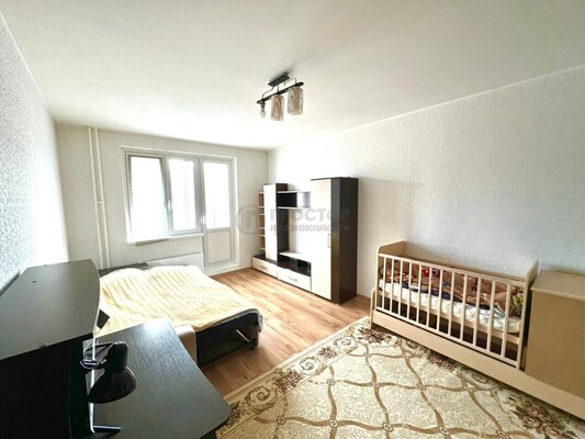 Продам двухкомнатную (2-комн.) квартиру, Южная ул, 25, Дрожжино рп