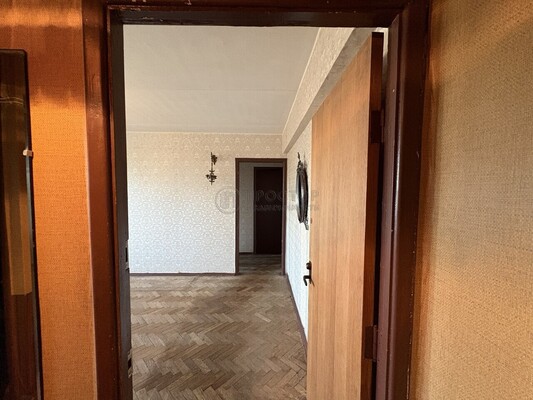 Продам трехкомнатную (3-комн.) квартиру, 1905 года ул, 25, Москва г