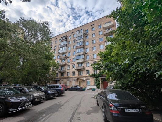 Продам трехкомнатную (3-комн.) квартиру, 1905 года ул, 25, Москва г