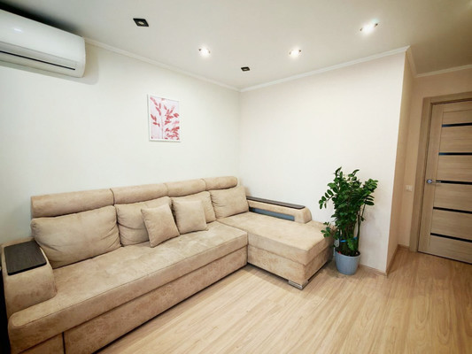 Продам трехкомнатную (3-комн.) квартиру, Ютазинская ул, 6Бк1, Казань г