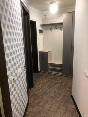 Продам однокомнатную (1-комн.) квартиру, Зои Рухадзе ул, 20, Симферополь г