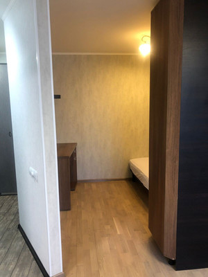 Продам однокомнатную (1-комн.) квартиру, Зои Рухадзе ул, 20, Симферополь г