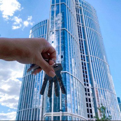 Продам трехкомнатную (3-комн.) квартиру, Лобачевского ул, 120к1, Москва г