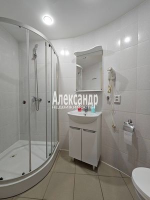 Продам однокомнатную (1-комн.) квартиру, Бринько пер, 4, Санкт-Петербург г