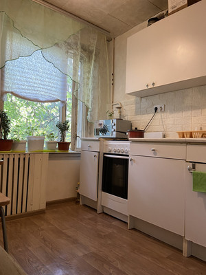 Продам однокомнатную (1-комн.) квартиру, Плеханова ул, 26к1, Москва г