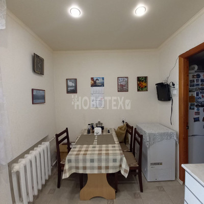 Продам двухкомнатную (2-комн.) квартиру, Ленина ул, 203, Горячий Ключ г