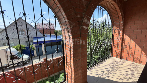 Продам дом, Гвардейская ул, 11, Крымск г, 0 км от города