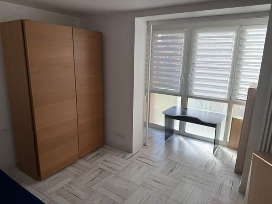 Продам трехкомнатную (3-комн.) квартиру, Сосинская ул, 6, Москва г