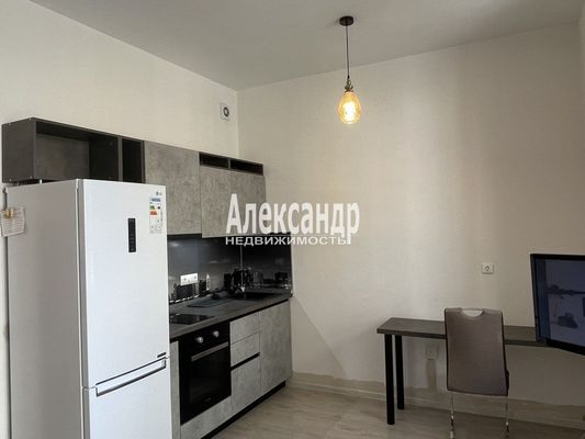 Продам однокомнатную (1-комн.) квартиру, Воронцовский б-р, 23/11, Мурино п