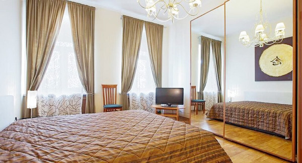Продам трехкомнатную (3-комн.) квартиру, Петровка ул, 28, Москва г