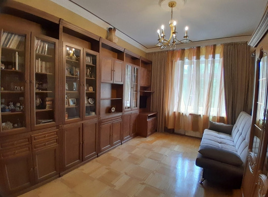 Продам трехкомнатную (3-комн.) квартиру, Ленинградское ш, 98к6, Москва г