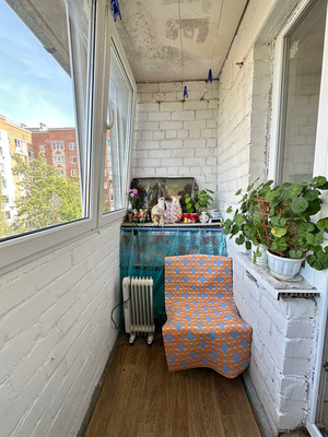 Продам двухкомнатную (2-комн.) квартиру, Куйбышева ул, 107, Калининград г