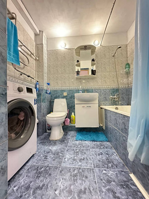 Продам двухкомнатную (2-комн.) квартиру, Куйбышева ул, 107, Калининград г