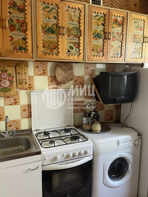 Продам двухкомнатную (2-комн.) квартиру, Зелёная (Мытищи-16 тер) ул, 6, Мытищи г