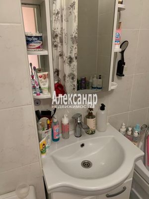 Продам двухкомнатную (2-комн.) квартиру, Строителей пр-кт, 2, Кудрово г