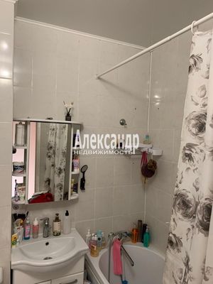 Продам двухкомнатную (2-комн.) квартиру, Строителей пр-кт, 2, Кудрово г