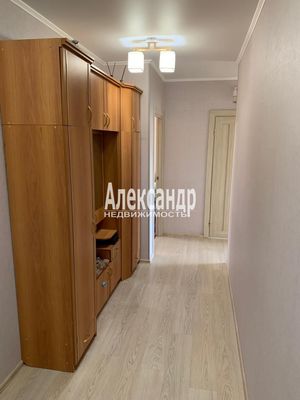 Продам двухкомнатную (2-комн.) квартиру, Строителей пр-кт, 2, Кудрово г