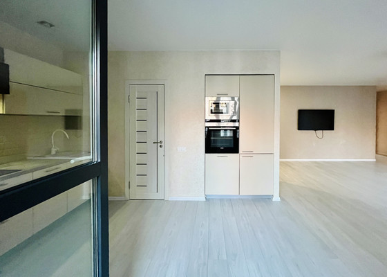 Продам трехкомнатную (3-комн.) квартиру, Кременчугская ул, 13к2, Санкт-Петербург г