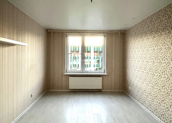 Продам трехкомнатную (3-комн.) квартиру, Кременчугская ул, 13к2, Санкт-Петербург г