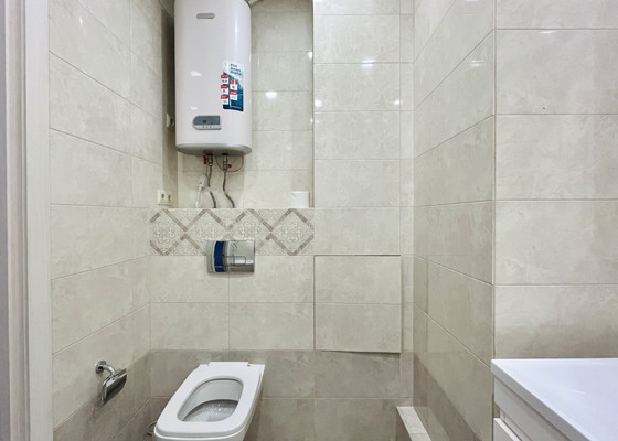 Продам трехкомнатную (3-комн.) квартиру, Кременчугская ул, 13к2, Санкт-Петербург г