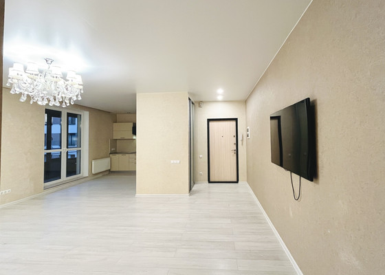 Продам трехкомнатную (3-комн.) квартиру, Кременчугская ул, 13к2, Санкт-Петербург г