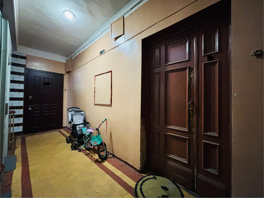 Продам трехкомнатную (3-комн.) квартиру, Новоспасский пер, 3к2, Москва г