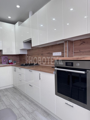 Продам однокомнатную (1-комн.) квартиру, Ленина ул, 203ке, Горячий Ключ г